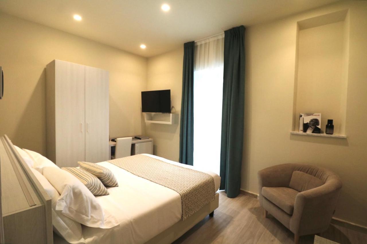 Doride Suites Boutique Hotel Marina Di Carrara Buitenkant foto