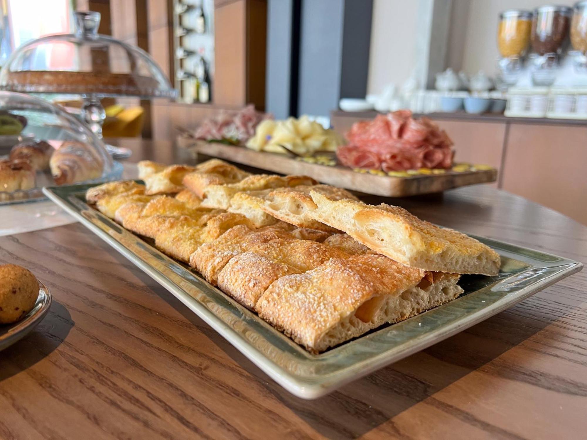 Doride Suites Boutique Hotel Marina Di Carrara Buitenkant foto