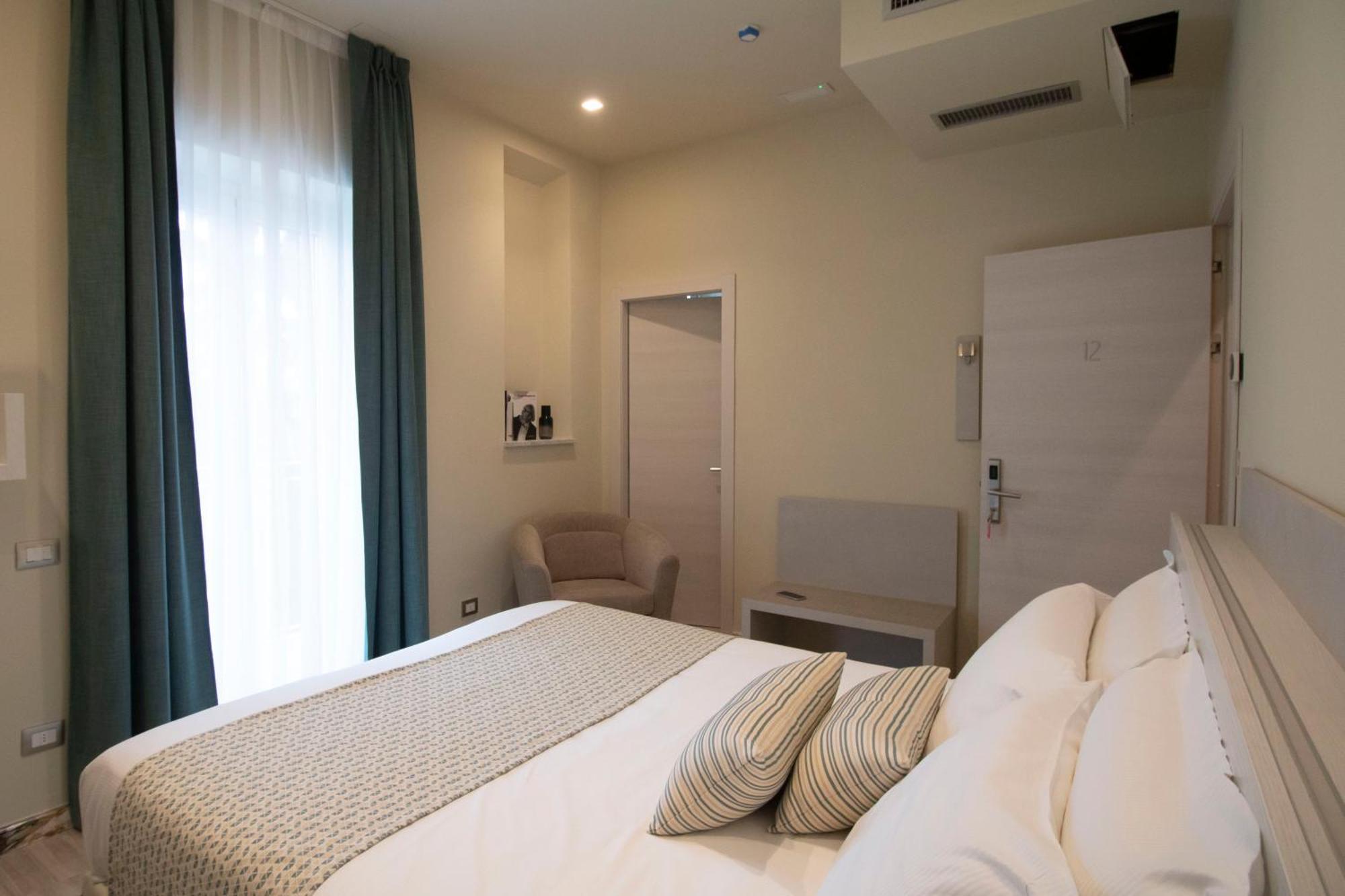 Doride Suites Boutique Hotel Marina Di Carrara Buitenkant foto
